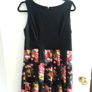 Womans dress sz L
